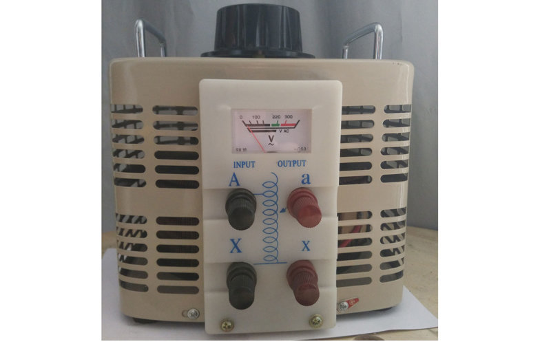 0-250V可調(diào)單相調(diào)壓器500va 0-250V可調(diào)單相調(diào)壓器500va