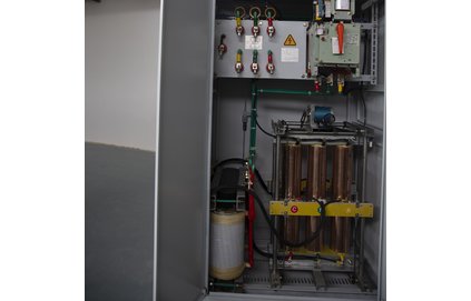 三相大功率穩(wěn)壓器報(bào)價(jià)