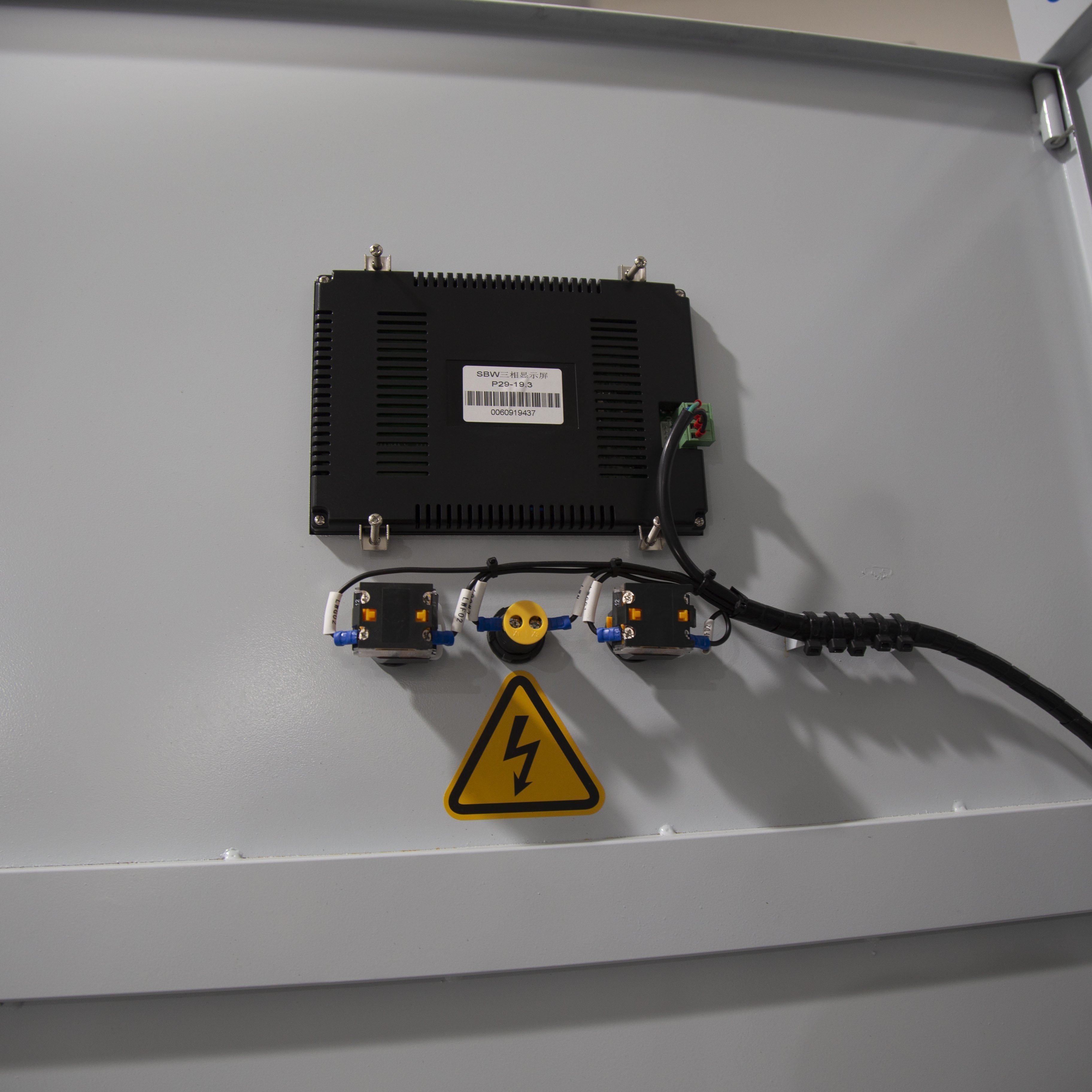 三相電380v穩(wěn)壓器