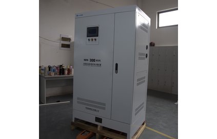 三相電壓調(diào)節(jié)器